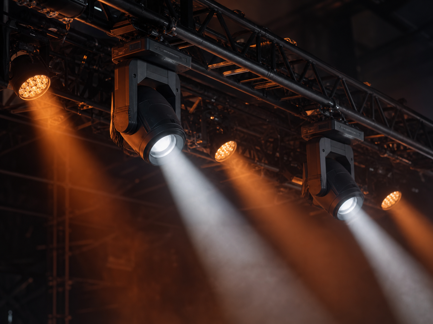 Professionele podiumverlichting op truss